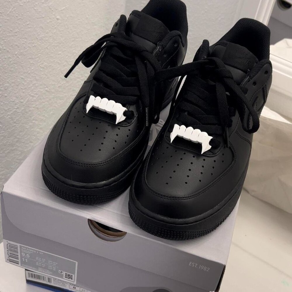 Emo/Punk/Alternative Halloween Vamp Fangs Teeth Custom Lace Lock / Charms - Picture 6 of 9